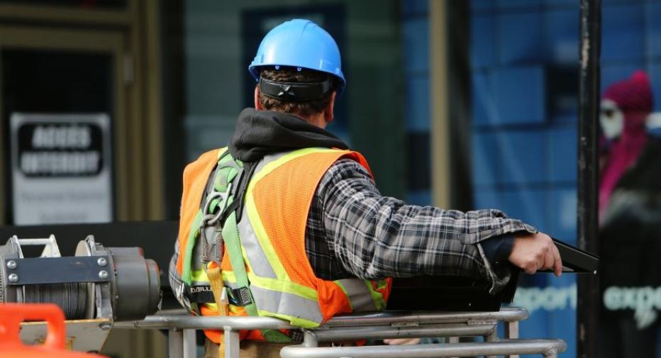 construction-worker630